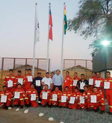 Bomberos de Bolivia se capacitan en Campus de Entrenamiento Norte